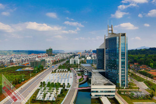 宜賓市屏山縣“三產(chǎn)三化”確?？h域經(jīng)濟穩(wěn)增長