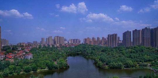 自貢高新區加速創造千億產業園區